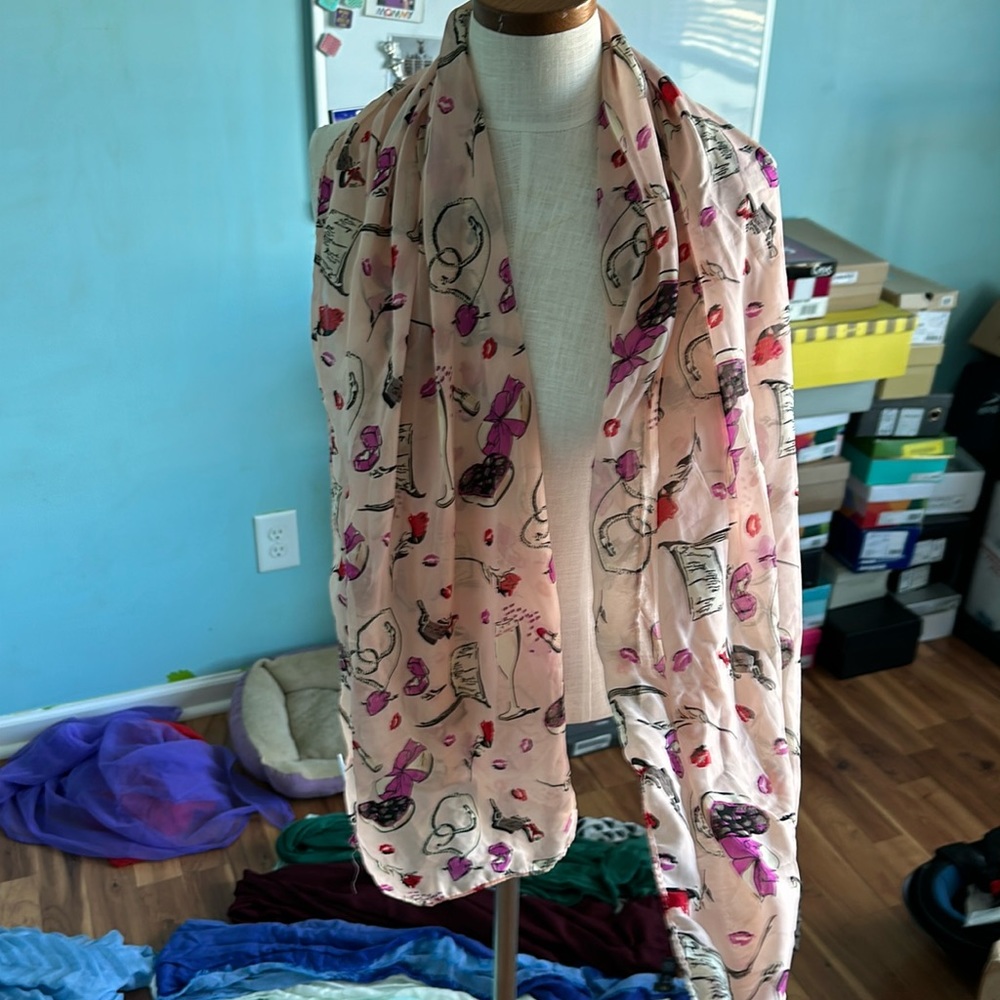 Valentine’s Day scarf